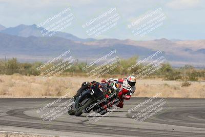 media/Nov-16-2025-Race Pace (Sun) [[8c5fa54630]]/Verified Riders/7-Turn 4 (1155am)/